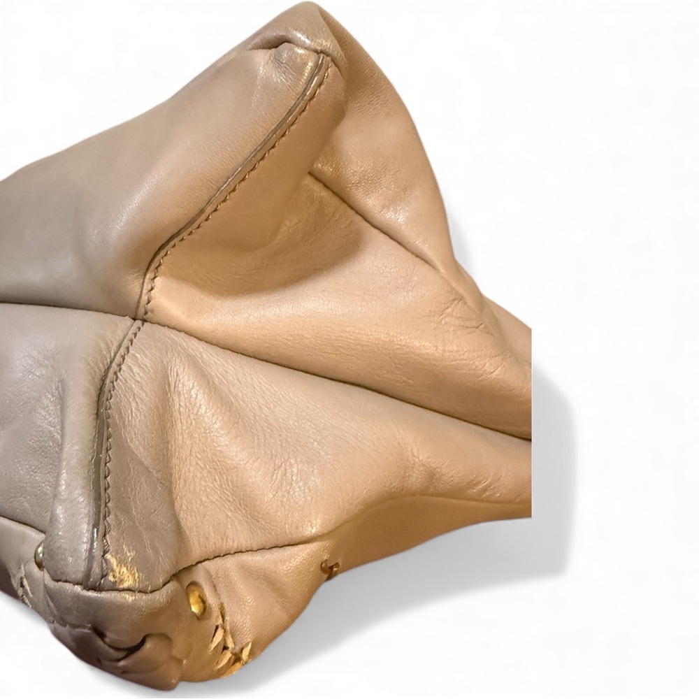 ❌sold❌Salvatore Ferragamo (2000s) Braid Leather Gancio Shoulder Bag – Taupe - Picture 7 of 14